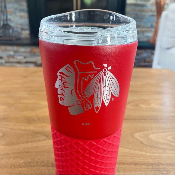 NWOT Blackhawks insulated Tumblr with lid - Picture 2 of 9